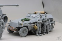 [威龙 6482] 1/35 Sd.Kfz.253半履带轻型炮兵观测车素组测评