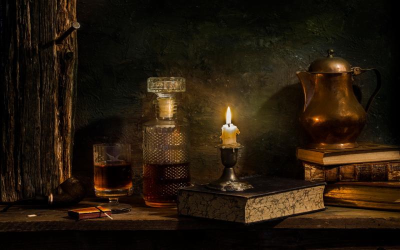 HD Burning candle near the whisky Wallpaper