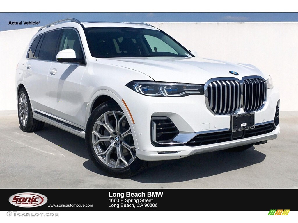 Alpine White BMW X7