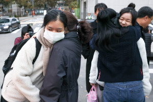 “잘하고 와” 응원 가득한 수능 날 아침