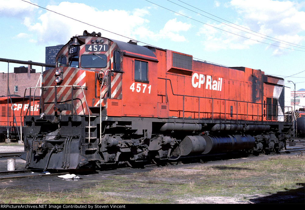 CP Rail MLW M630 #4571