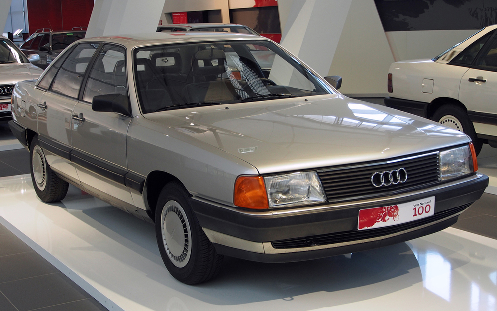 Audi 100