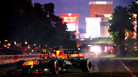 Sportsbooks anticipate record auto racing handle for Las Vegas F1 Grand ...