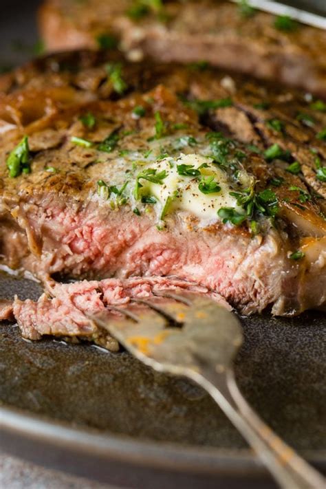 Easy Garlic Butter Steak (The BEST Way to Cook Steak!) - Oh Sweet Basil