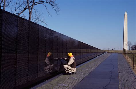 This 21-Year-Old College Student Designed the Vietnam Veterans Memorial ...