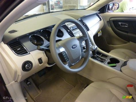 2011 Ford Taurus SE Interior Color Photos | GTCarLot.com