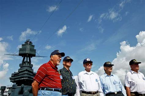 Vets rekindle war stories on USS Texas