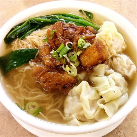 Beef Wonton Mami Noodle Soup Recipe | Trending Pinoy Delicacies etc.