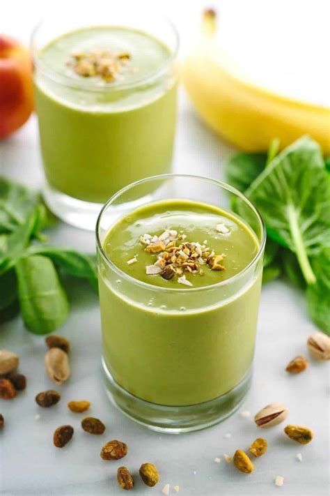 Energizing Matcha Green Tea Smoothie with Peaches - Jessica Gavin