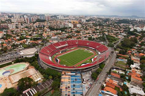 Garden Views From Every Room in São Paulo (Published 2017) | Garden ...