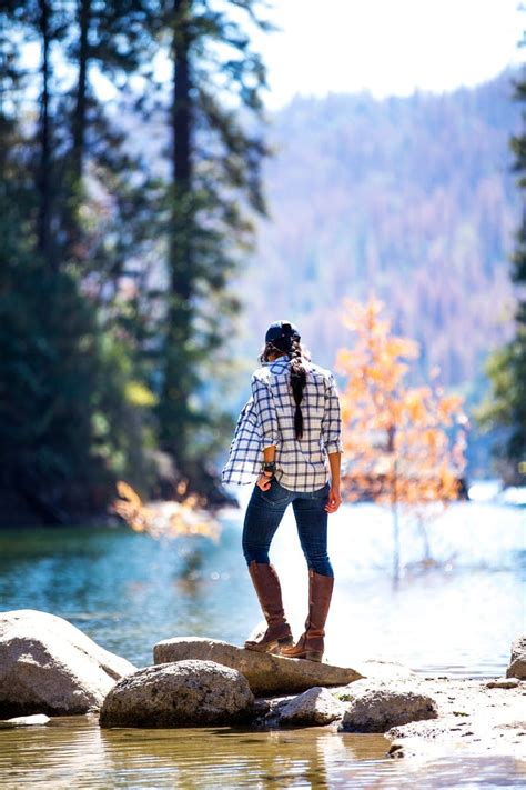 A Cute Summer Hiking Outfit for a Casual Summer Hike