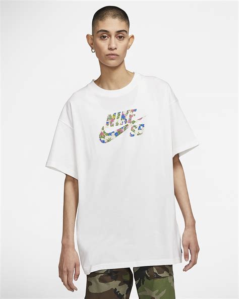 Nike SB Logo Skate T-Shirt. Nike.com