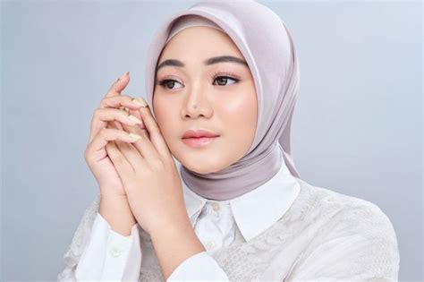 Fadhilah Intan Merilis Single Perdana Siapa Dia yang Bikin Galau