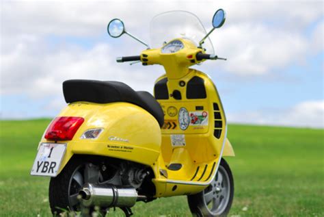 Vespa GTS 250 Review | TheBestsellerTrends - Product Reviews and Reports