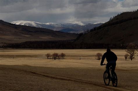 Mountain Biking – Live Like a Local with Nomadic Families in Mongolia ...