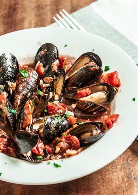 15 Mussels Recipes to Get Your Sustainable Dining On | Mussels recipe ...