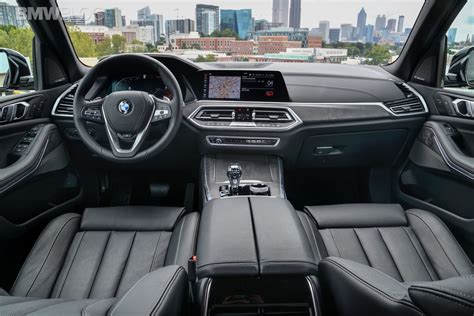 BMW Designer describes the interior design of the new BMW X5 - Flipboard