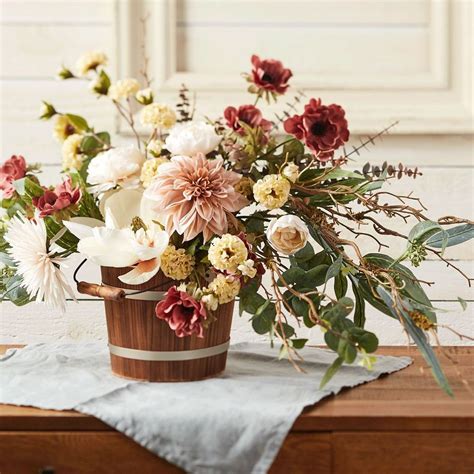 32 Beautiful Fall Flower Arrangement Design Ideas For Living Room Decor ...