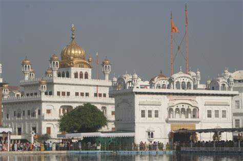 File:Akal Takht, Golden Temple Complex.jpg - SikhiWiki, free Sikh ...