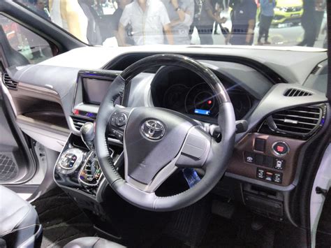 2017 Toyota Voxy interior at the 2017 GIIAS Live