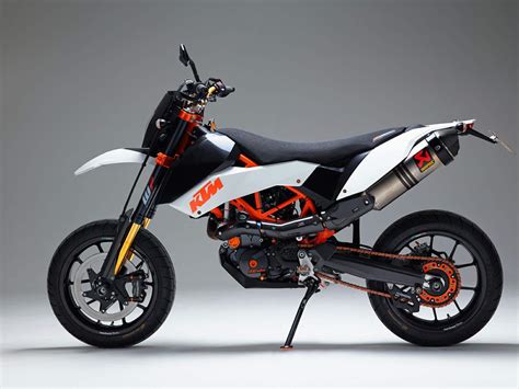 KTM 690 SMC-R (2016-17) technical specifications