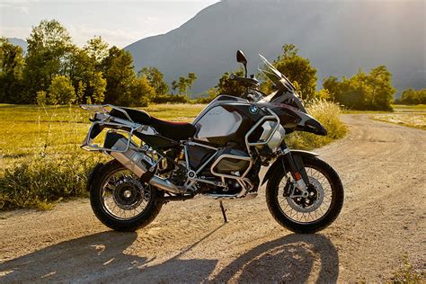 BMW R 1250 GS Adventure Pro BS6 Price, Images, Mileage, Specs & Features