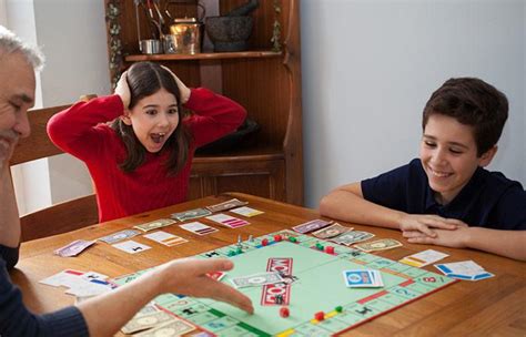 20 Ening And Fun Family Games To Play At Home