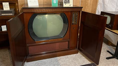 Early Television Museum shows decades-old history of entertainmen ...