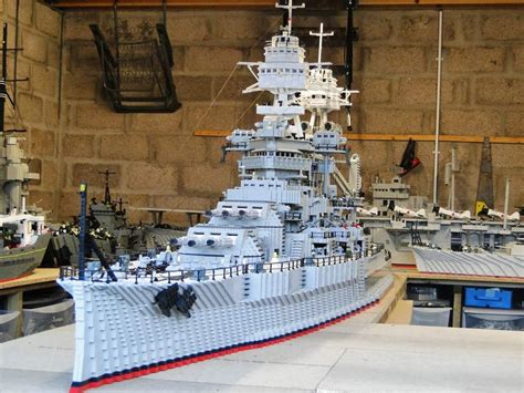 Battleship "Missouri " built entirely from legos. | Lego ship, Lego war ...