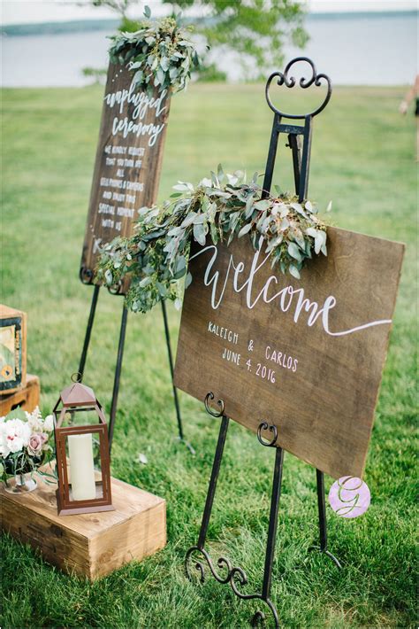 How To Make A Diy Wedding Welcome Sign - Millie Diy