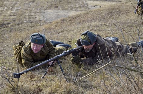 Soviet anti-tank team with PTRD-41 rifle | Thomas T. | Flickr