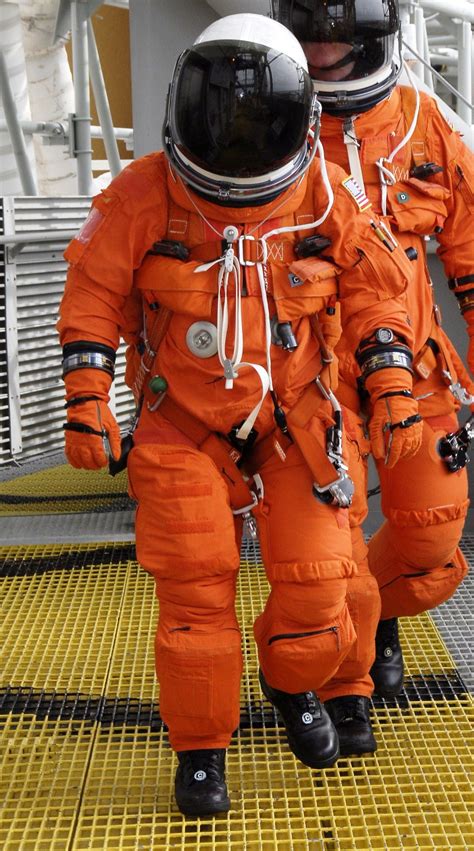 NASA Advanced Crew Escape Suit (ACES; "Pumpkin" Spacesuit) Minecraft Skin