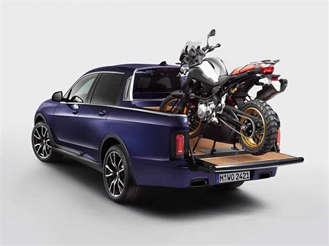 BMW has built a huge X7 double-cab bakkie