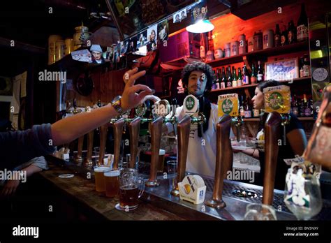 Nightlife in Trastevere, Rome, Italy Stock Photo - Alamy