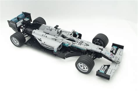 Mercedes AMG F1 W10 1:8 - LEGO Technic and Model Team - Eurobricks ...