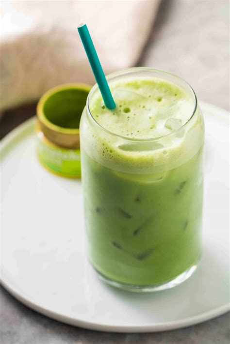 Easy Starbucks Iced Green Tea Matcha Latte - Lifestyle of a Foodie