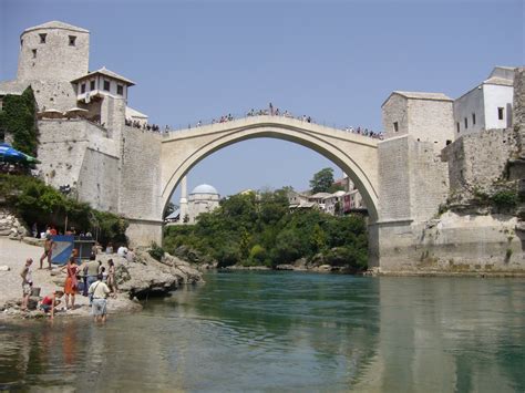 File:Puente de Mostar.JPG - Wikipedia