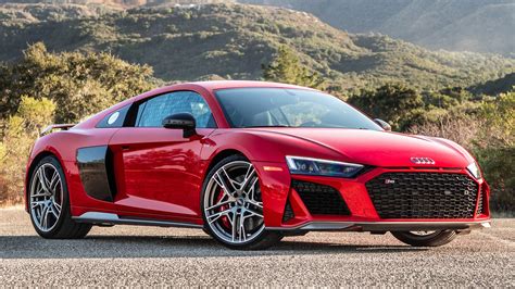 2020 Audi R8 Buyer's Guide: Reviews, Specs, Comparisons