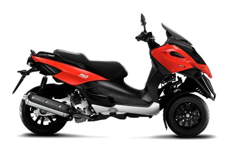 2013 Piaggio MP3 500 Scooter Review