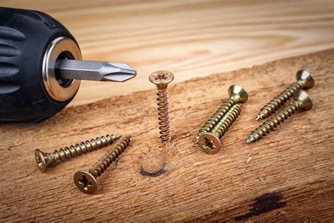 How to Properly Use Wood Screws | WoodworkingTalk.com