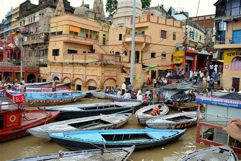 Varanasi and its World Famous Aarti | Ridhim Mehta