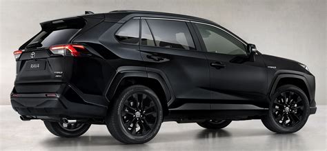 The new Toyota RAV4 Hybrid Black Edition with 306hp | Electric Hunter