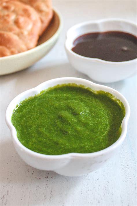 Green Chutney For Chaat, Sandwich, Samosa - Spice Up The Curry