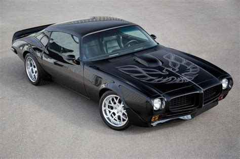 Restored 7.5-Litre Pontiac Firebird Trans Am Looking For An Owner On ...