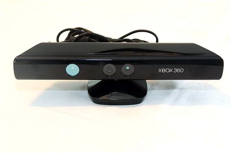 Preowned Microsoft Kinect Sensor for Xbox 360 but Next To New Condition ...