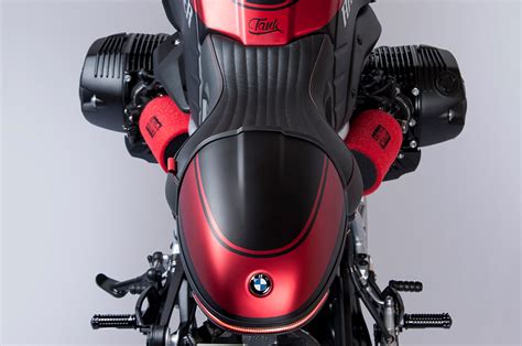 Red Line - Tank Machine BMW R9T - Return of the Cafe Racers