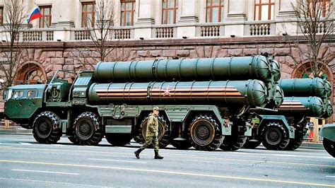 Indian consul admires S-400 missile system