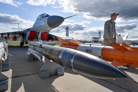 What are glide bombs? Russian weapons in Ukraine called "big threat ...