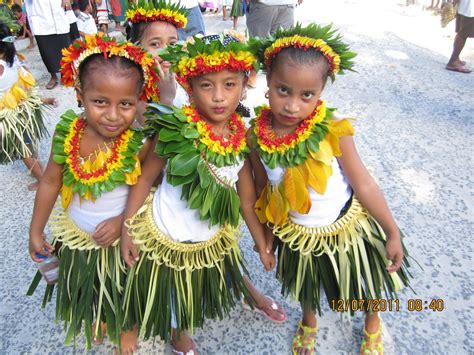 KIRIBATI 2011 : Independence Day 12th July