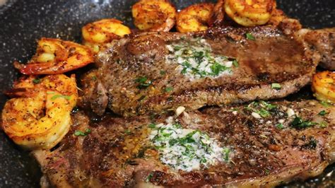 How to Cook Garlic Butter Steak| Easy Steak Recipe - WeCookin